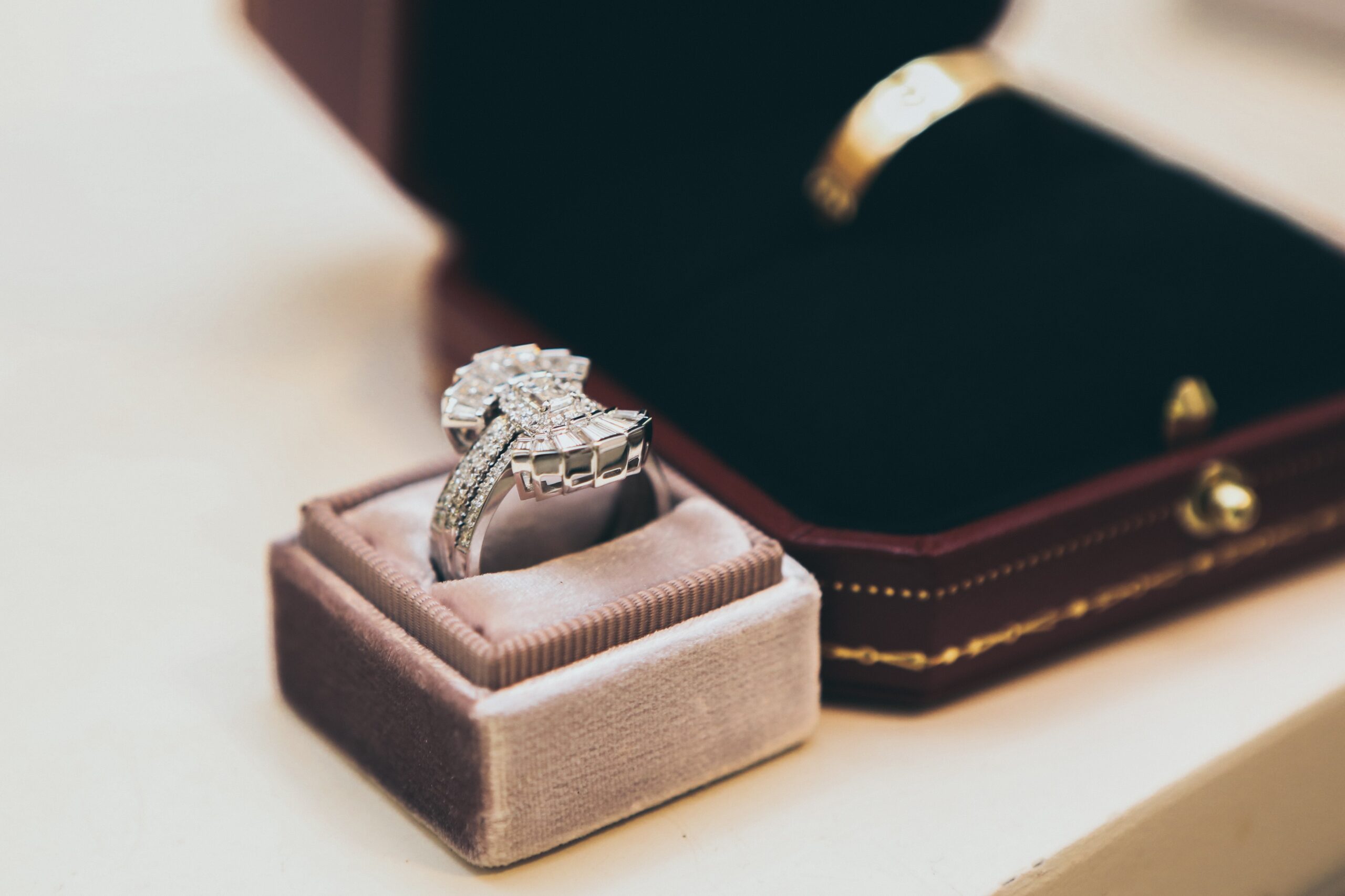 The Symbol of Love: Wedding Rings Sets for Him and Her